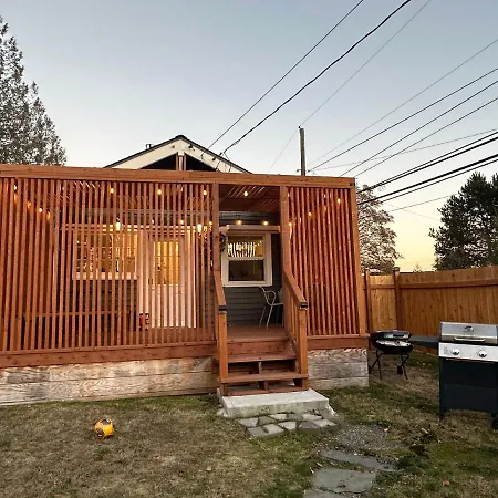 Cozy Home Conveniently Located With King Bed Tacoma Exterior photo