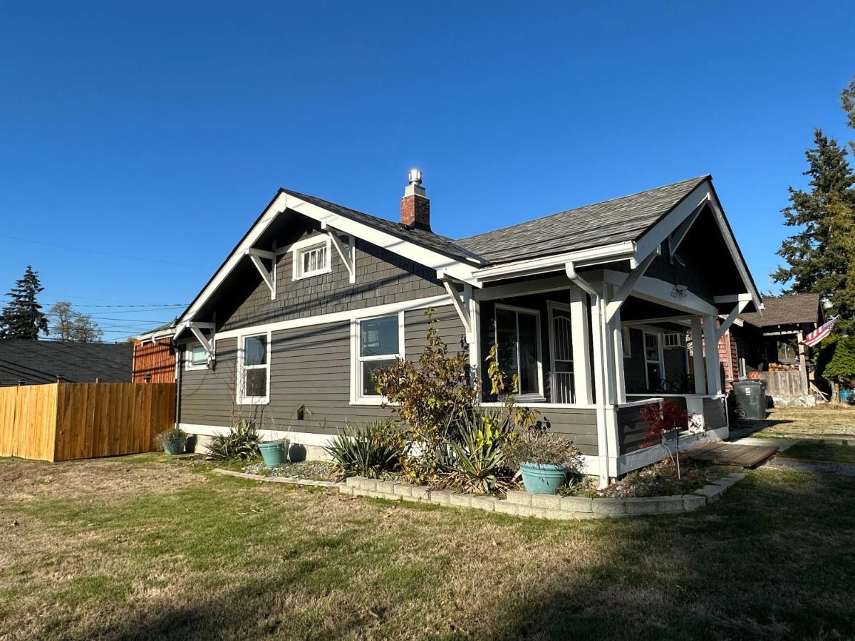 Ferienhaus Cozy Conveniently Located With King Bed *